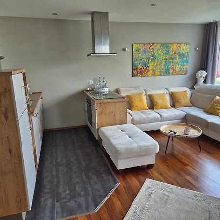 Apartamento "Myharbourfront", Luxurioeses Wohnen An Der Hafenmole Rostock Exterior foto
