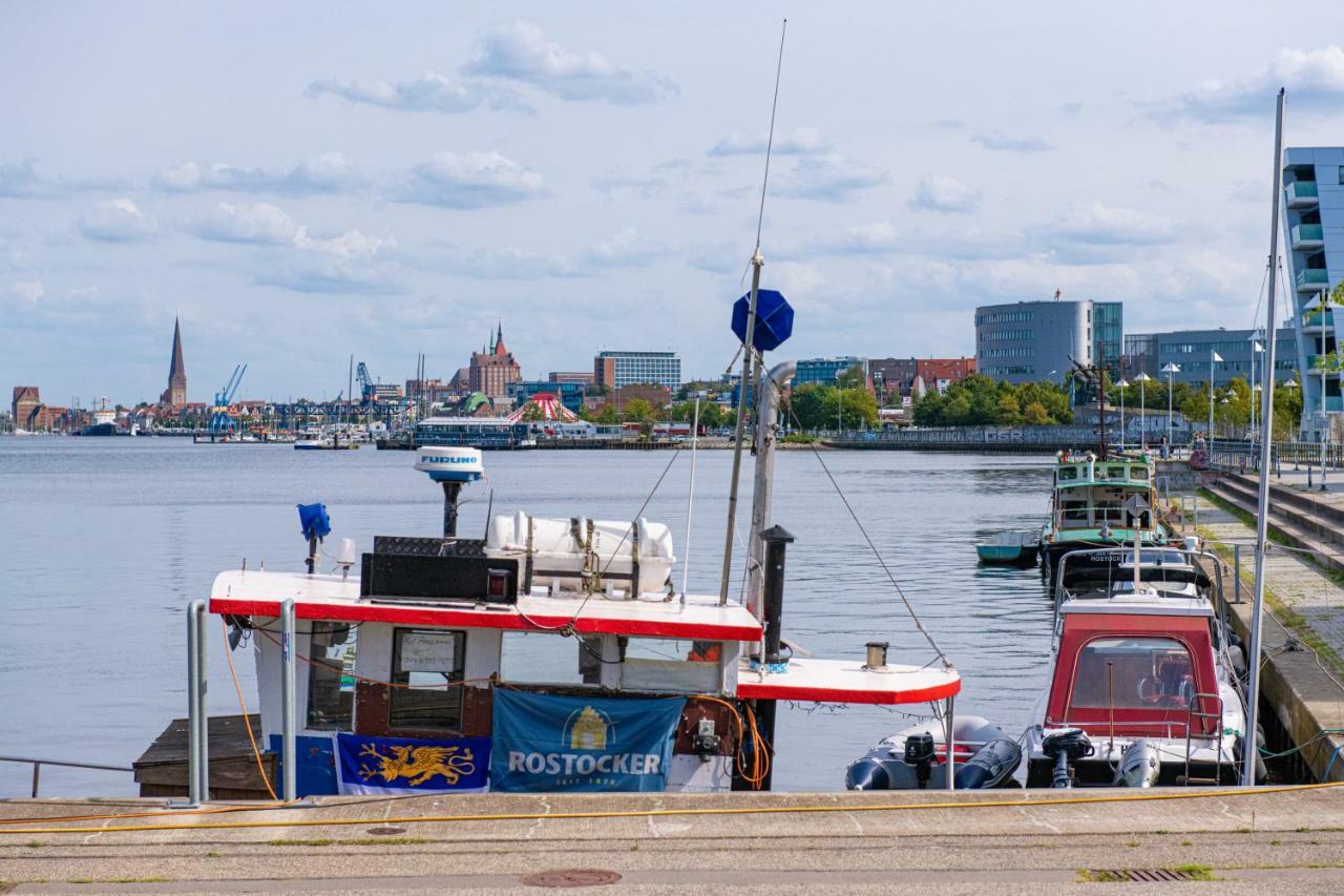 Apartamento "Myharbourfront", Luxurioeses Wohnen An Der Hafenmole Rostock Exterior foto